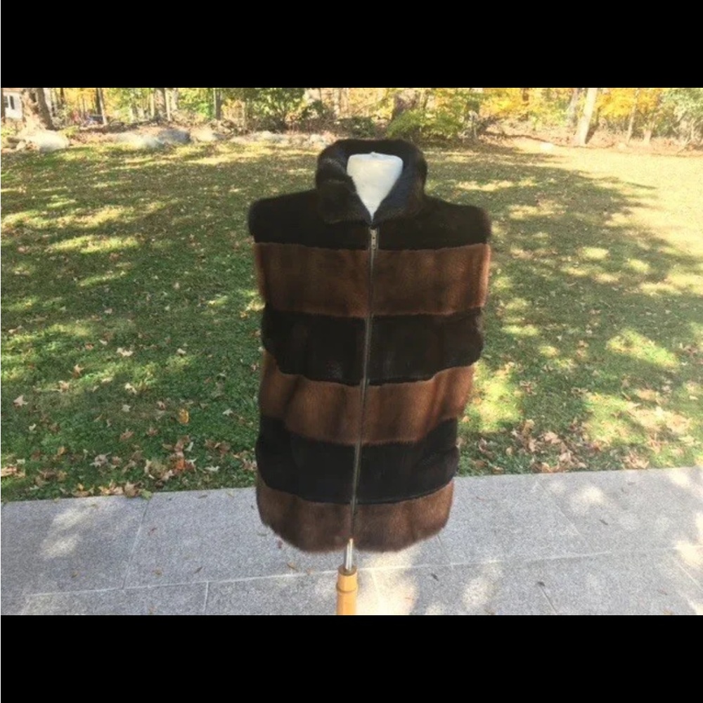 Pre-owned Two-Toned Female Mink Fur Vest